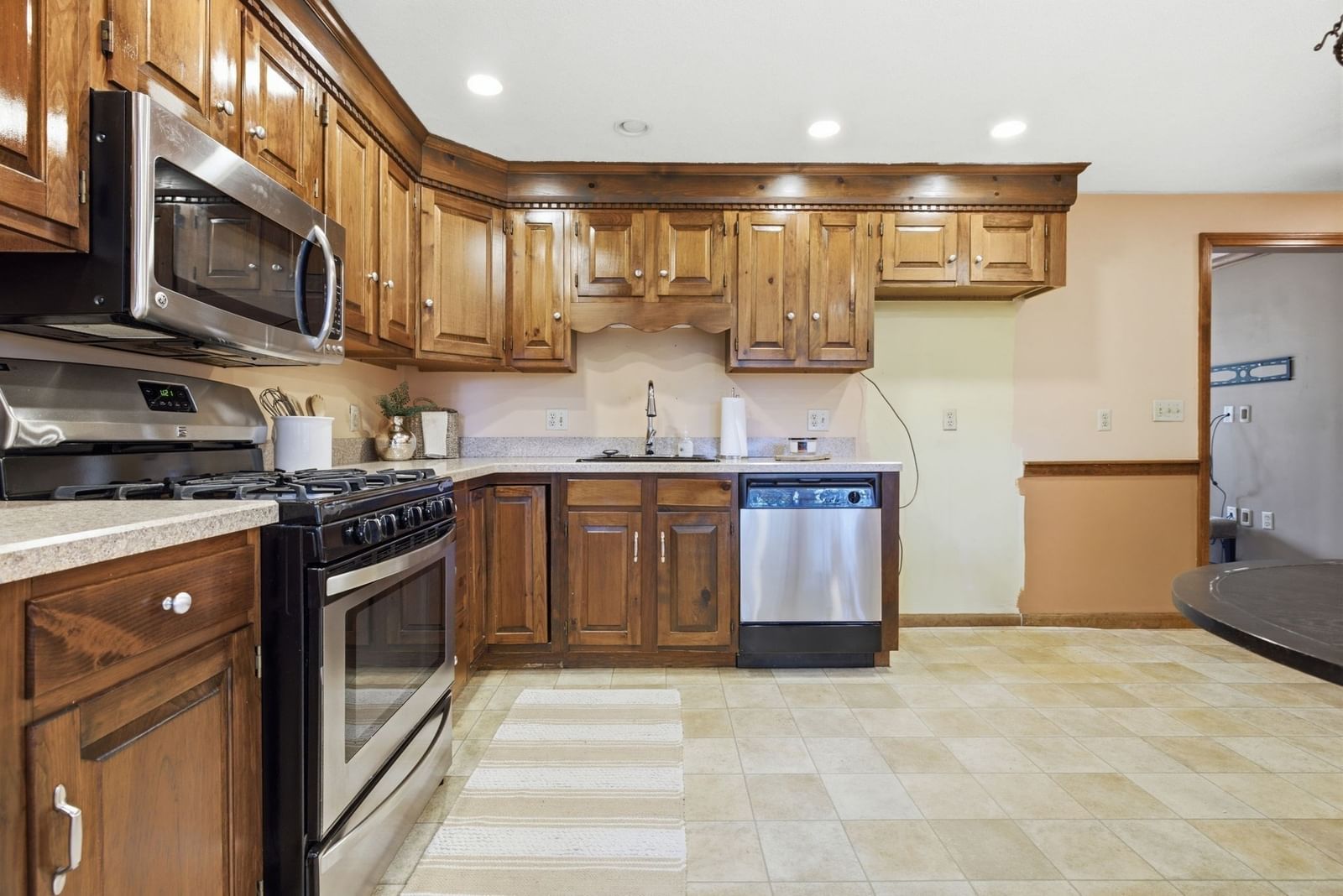 75 Cotuit St #1 North Andover — Photo 3 of 16
