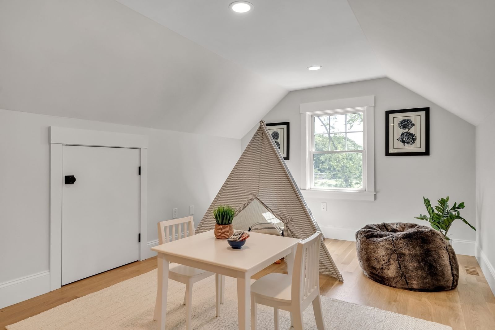 409 Crafts Street Newton — Photo 26 of 38