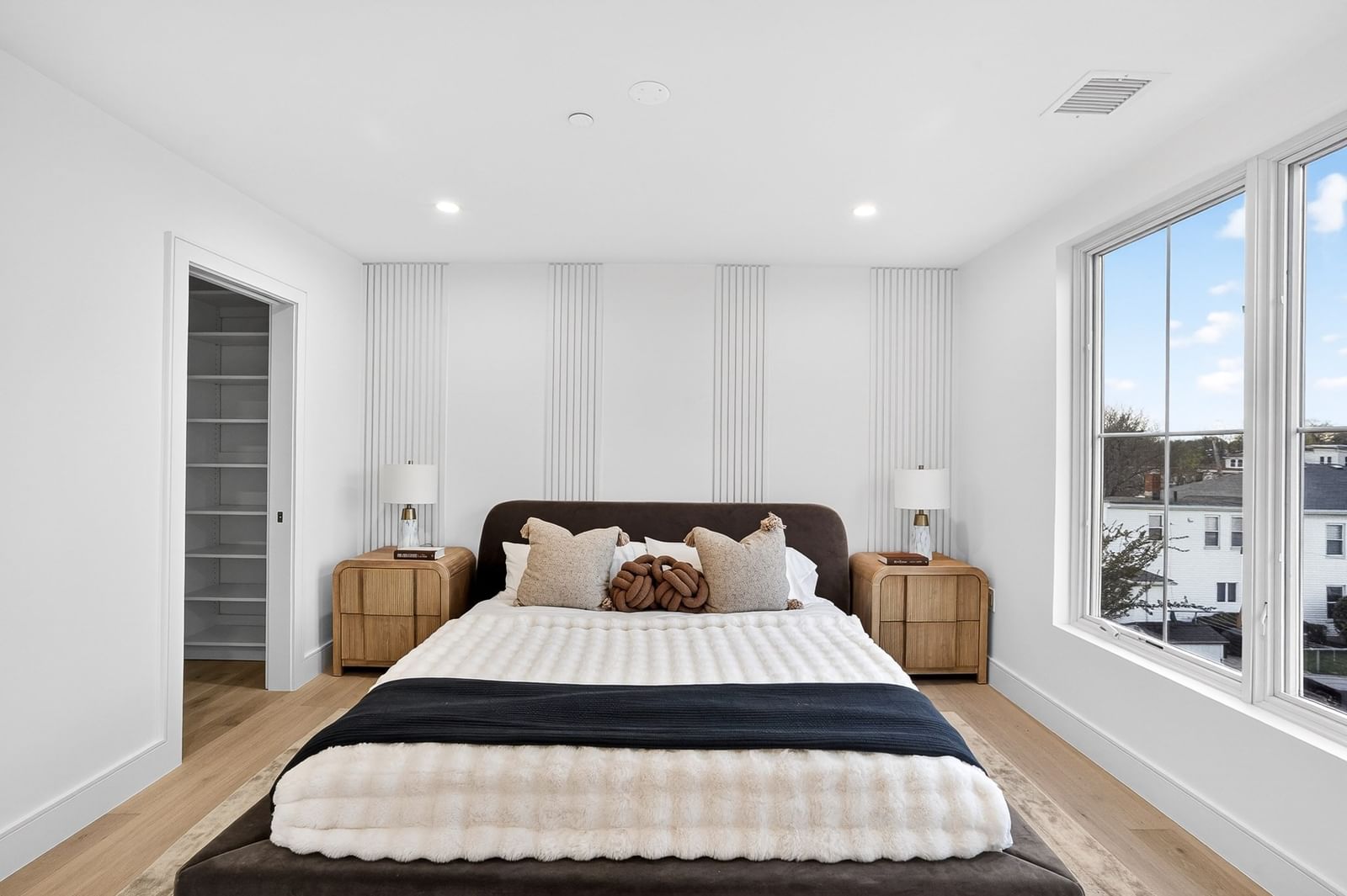 17 Jewett Place #2 Newton — Photo 14 of 31