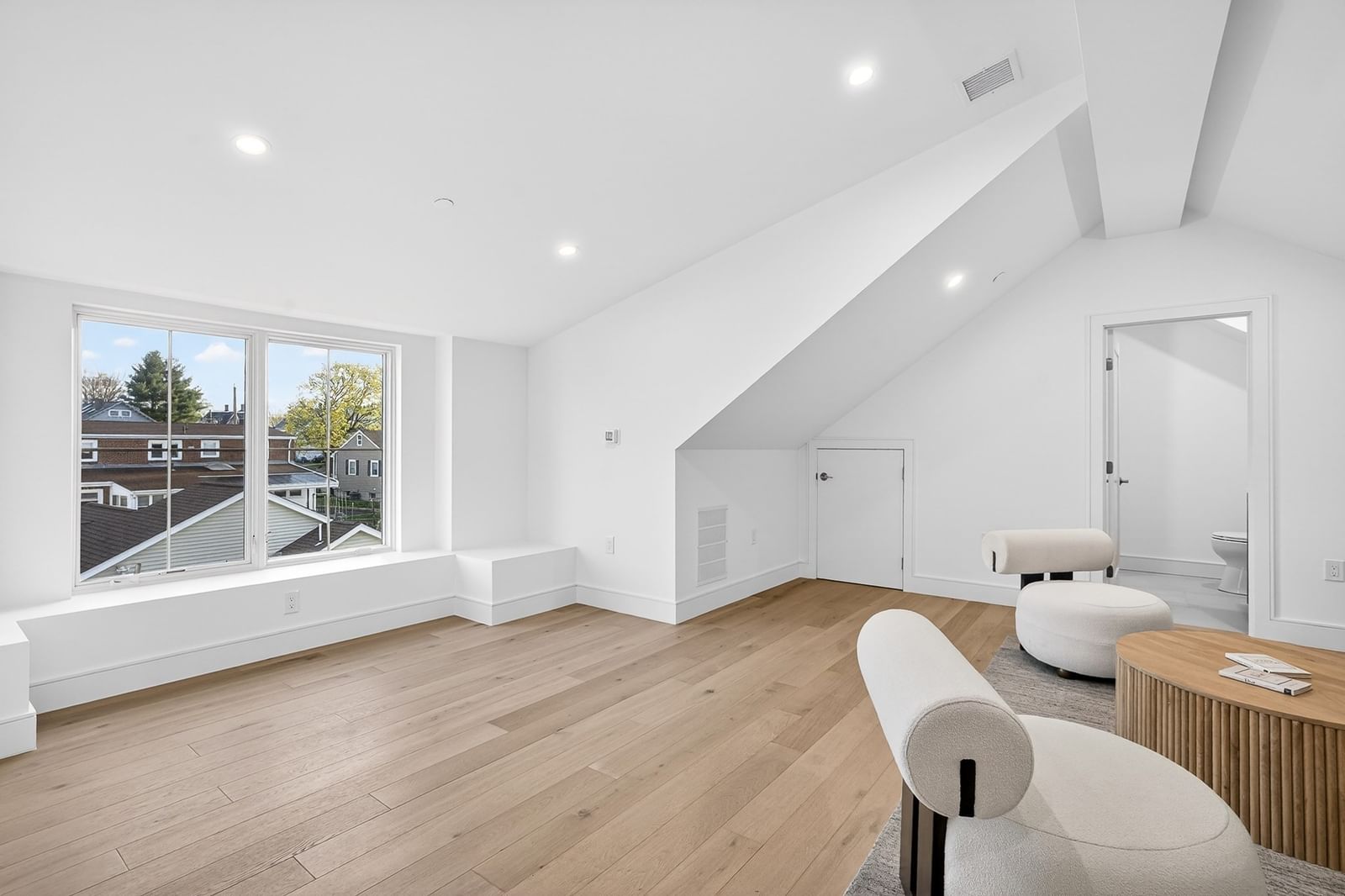 17 Jewett Place #2 Newton — Photo 25 of 31