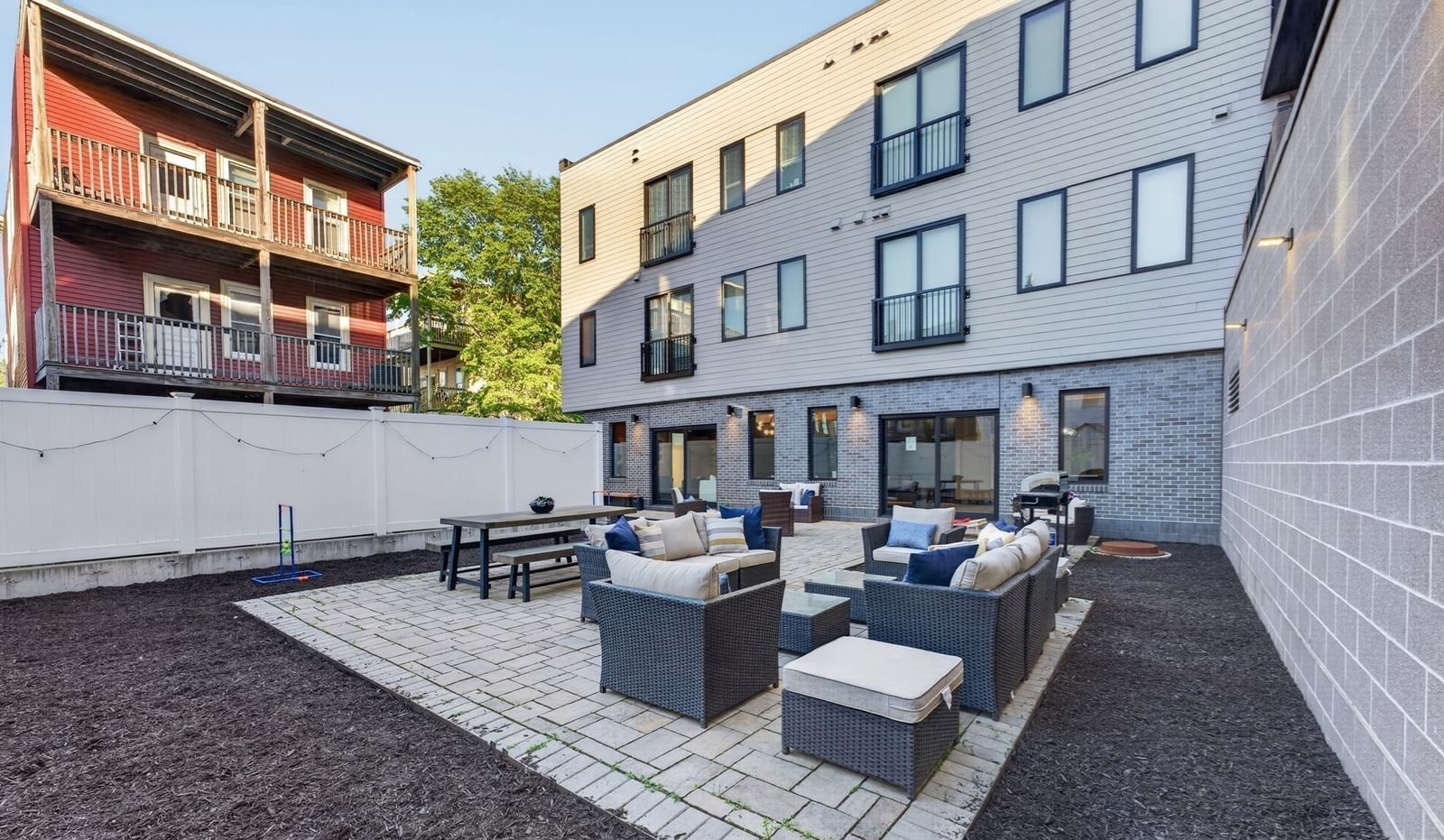 656 Saratoga #204 Boston — Photo 4 of 22