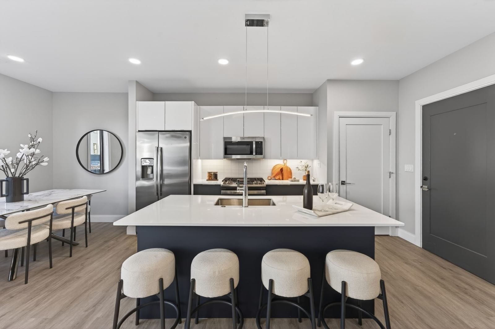 656 Saratoga #204 Boston — Photo 8 of 22
