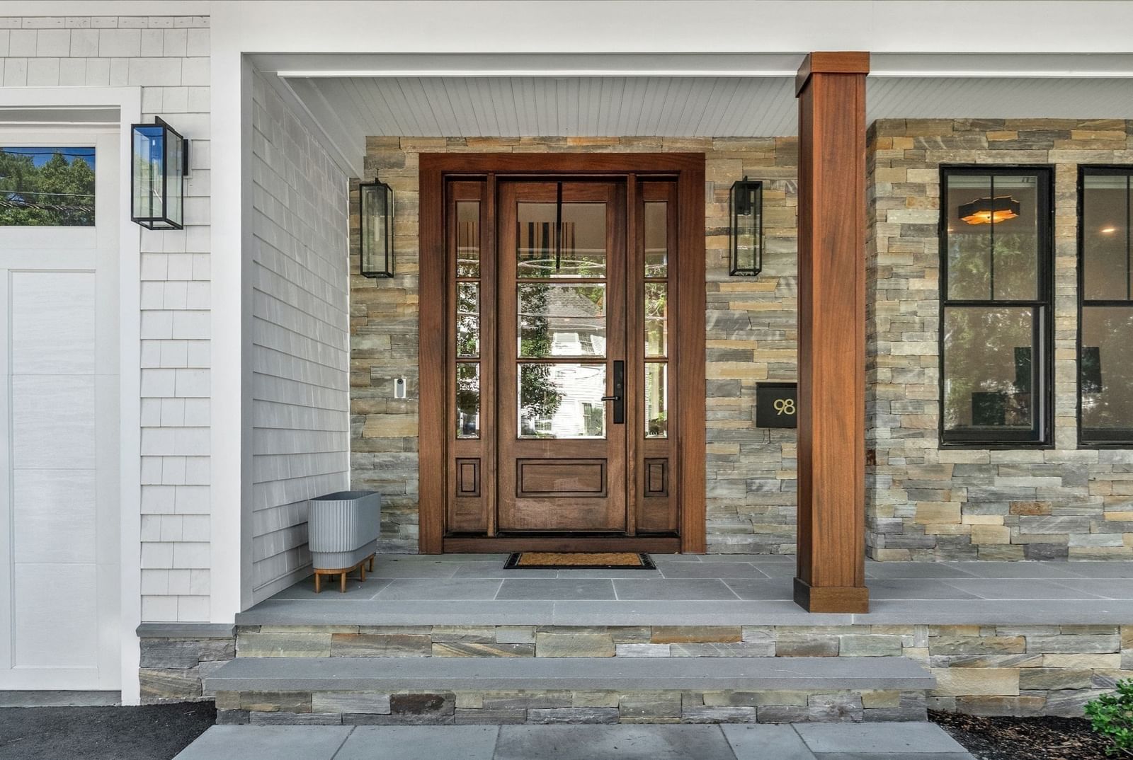 98 Beethoven Ave Newton — Photo 3 of 27