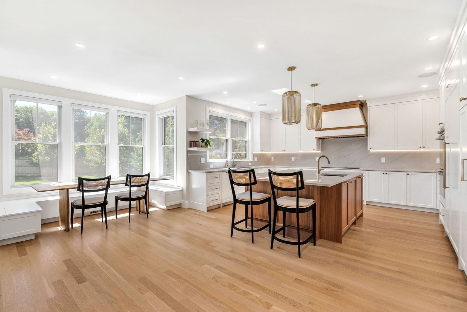 98 Beethoven Ave Newton — Photo 6 of 27