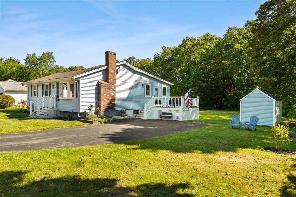 109 Lincoln Rd Rockland — Photo 3 of 31