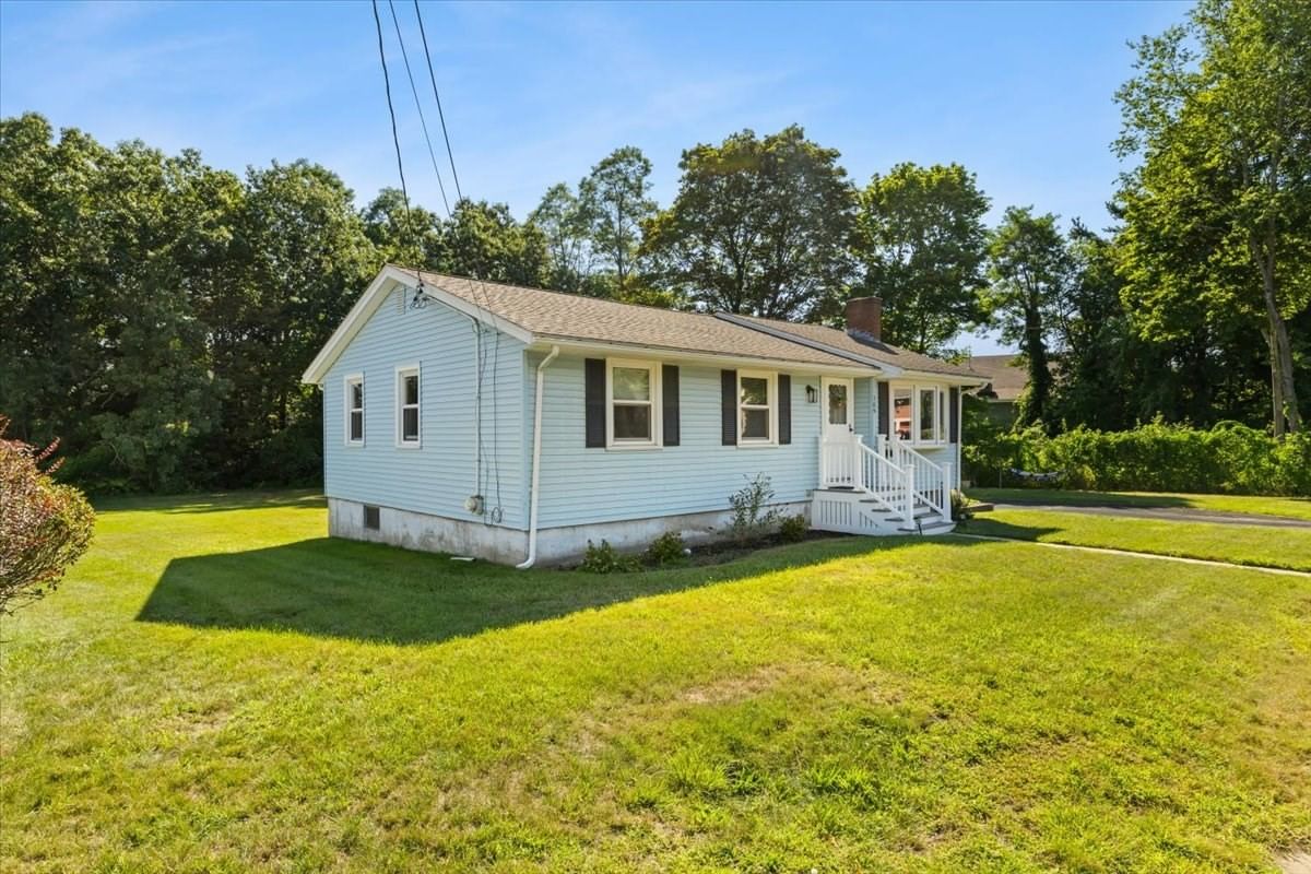 109 Lincoln Rd Rockland — Photo 4 of 31