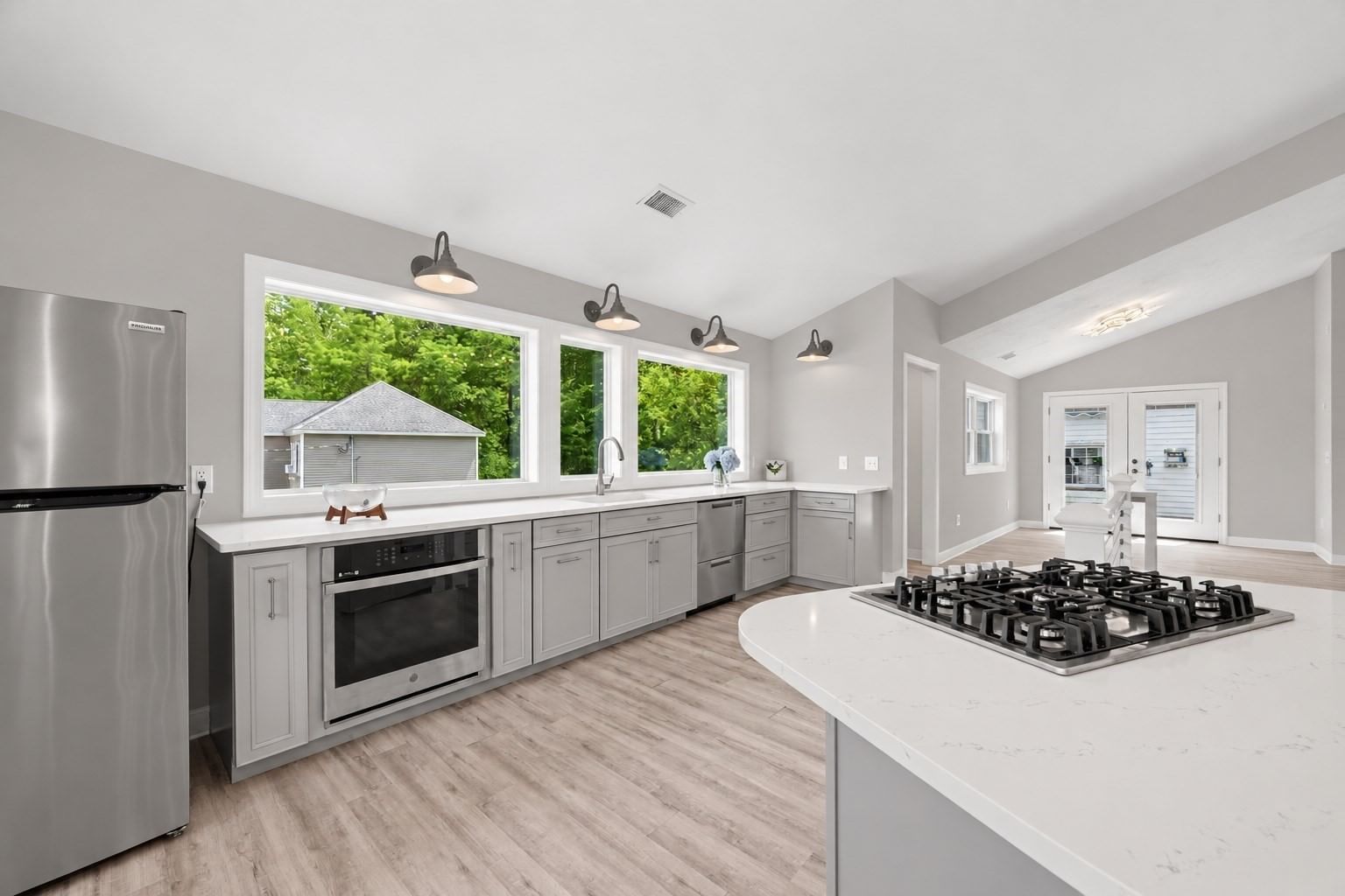 6 Wilson Ave Spencer — Photo 4 of 20