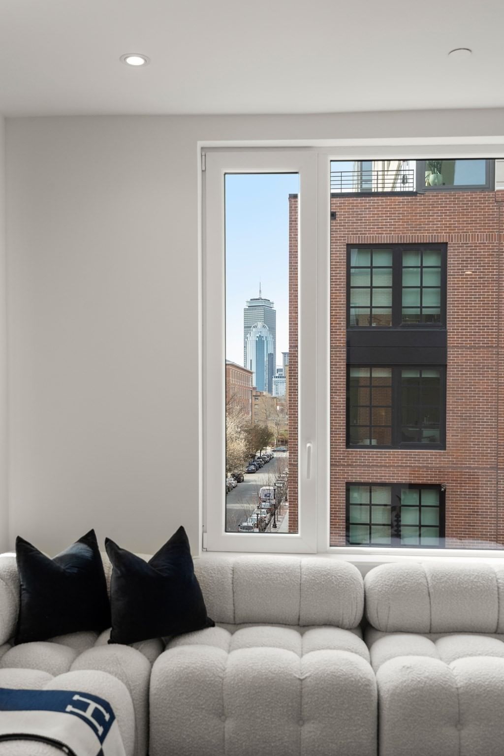 595 Albany Street #502 Boston — Photo 8 of 25