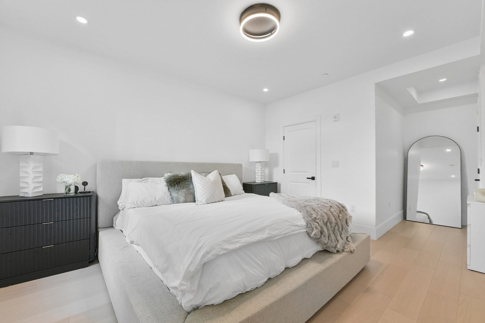 100 White St #1 Boston — Photo 10 of 25
