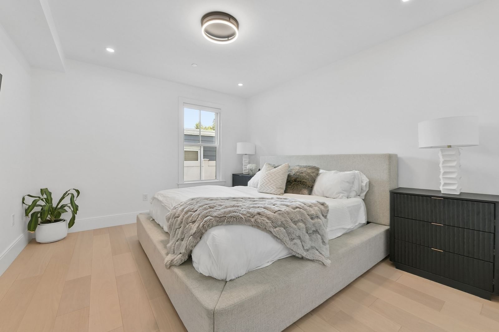 100 White St #1 Boston — Photo 11 of 25