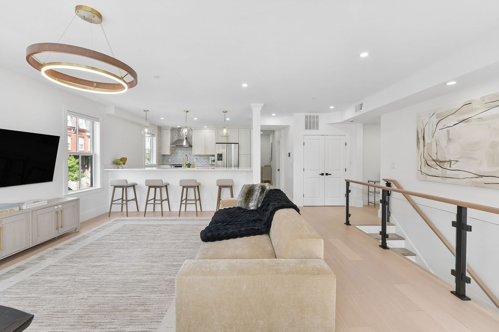 100 White St #1 Boston — Photo 4 of 25