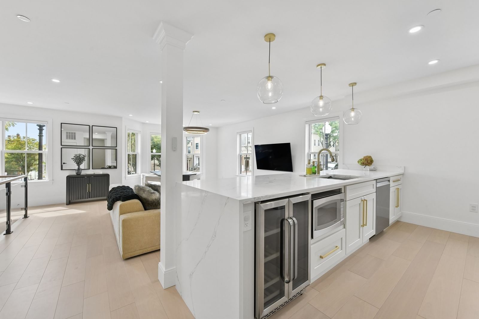 100 White St #1 Boston — Photo 9 of 25