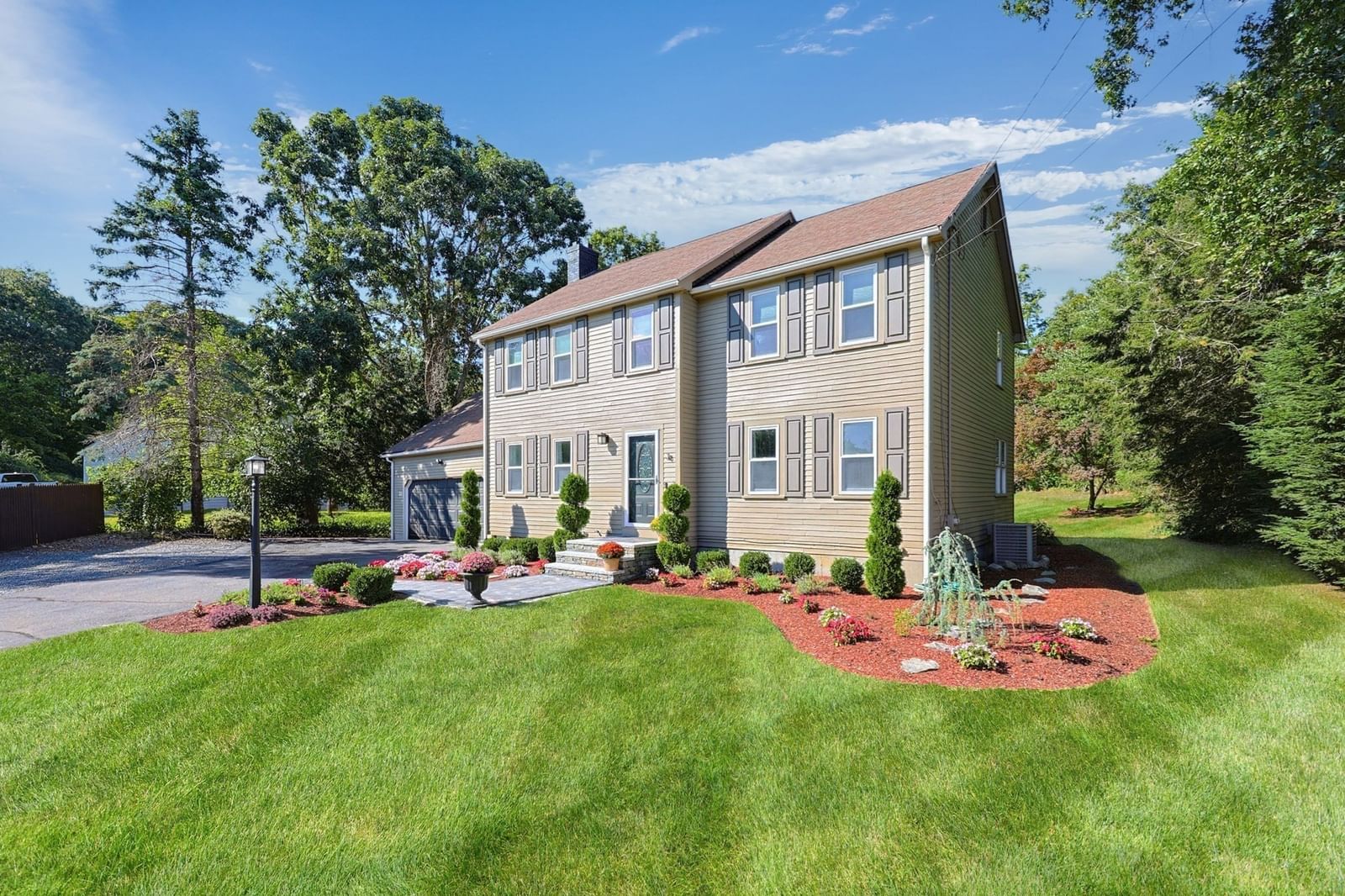 Property at 34 Zarek Dr, Attleboro, MA 02703