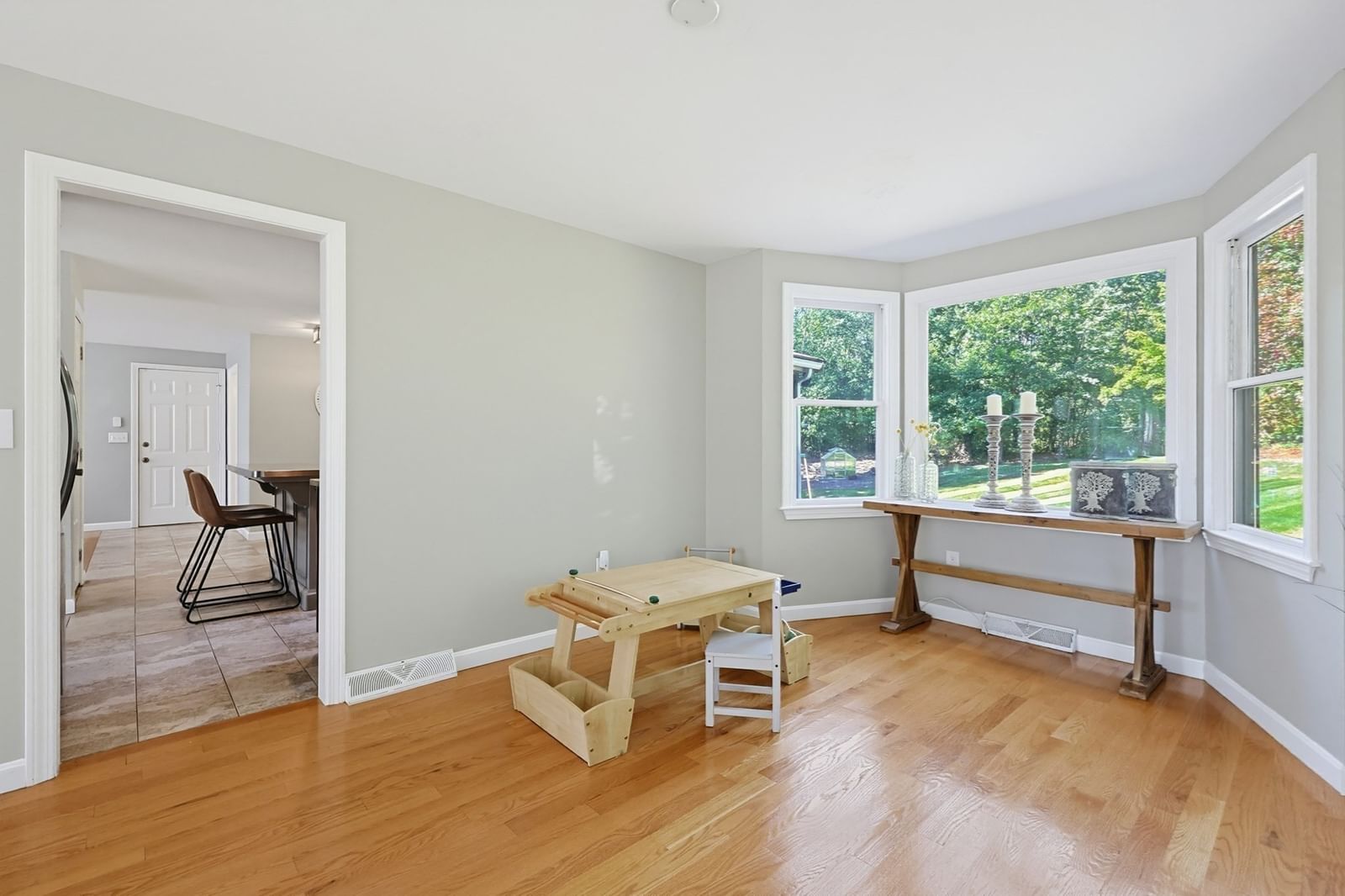 34 Zarek Dr Attleboro — Photo 9 of 42