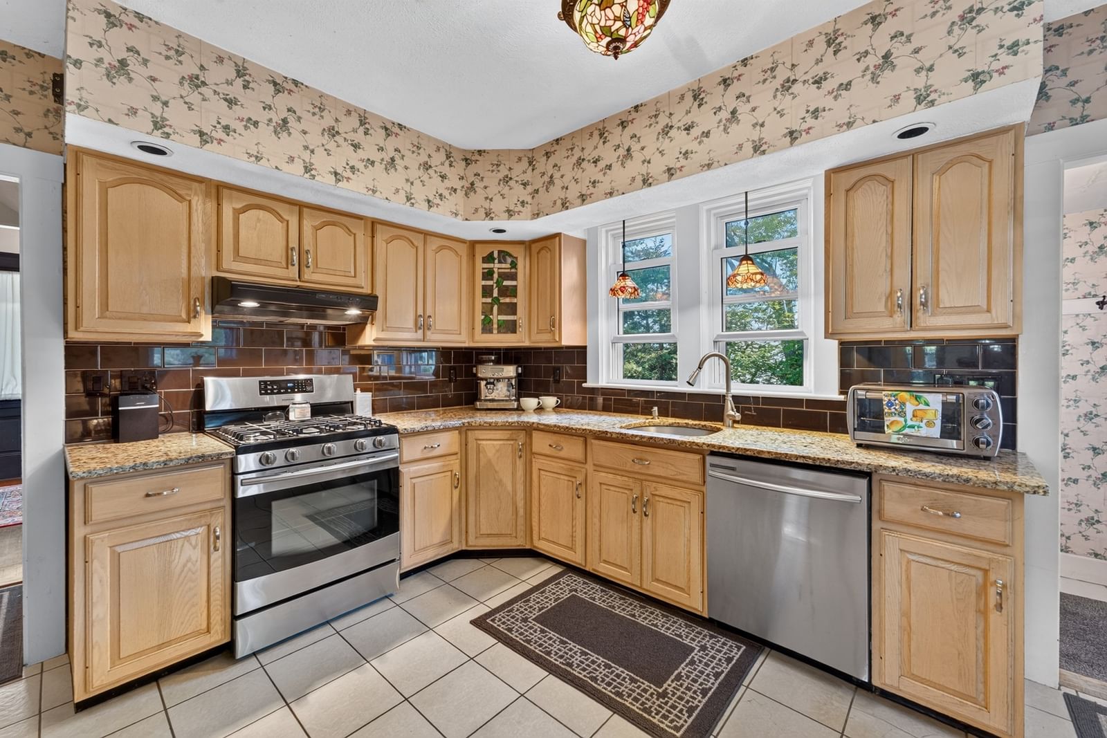 580 Highland Avenue Needham — Photo 9 of 24