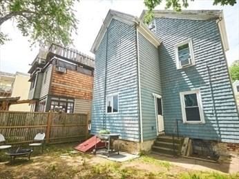 12 Perry St Somerville — Photo 8 of 12
