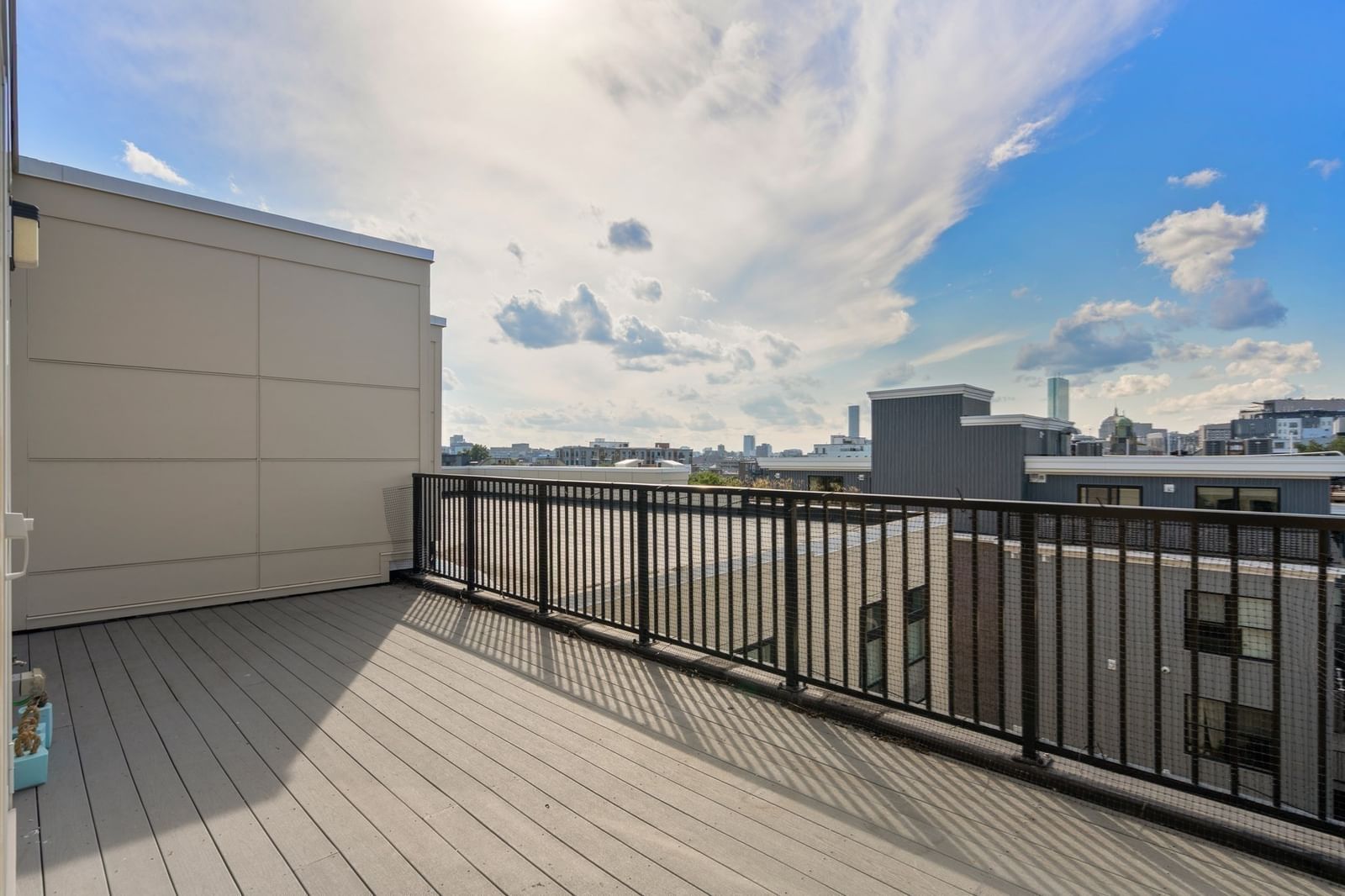 170 W Broadway #411 Boston — Photo 21 of 37