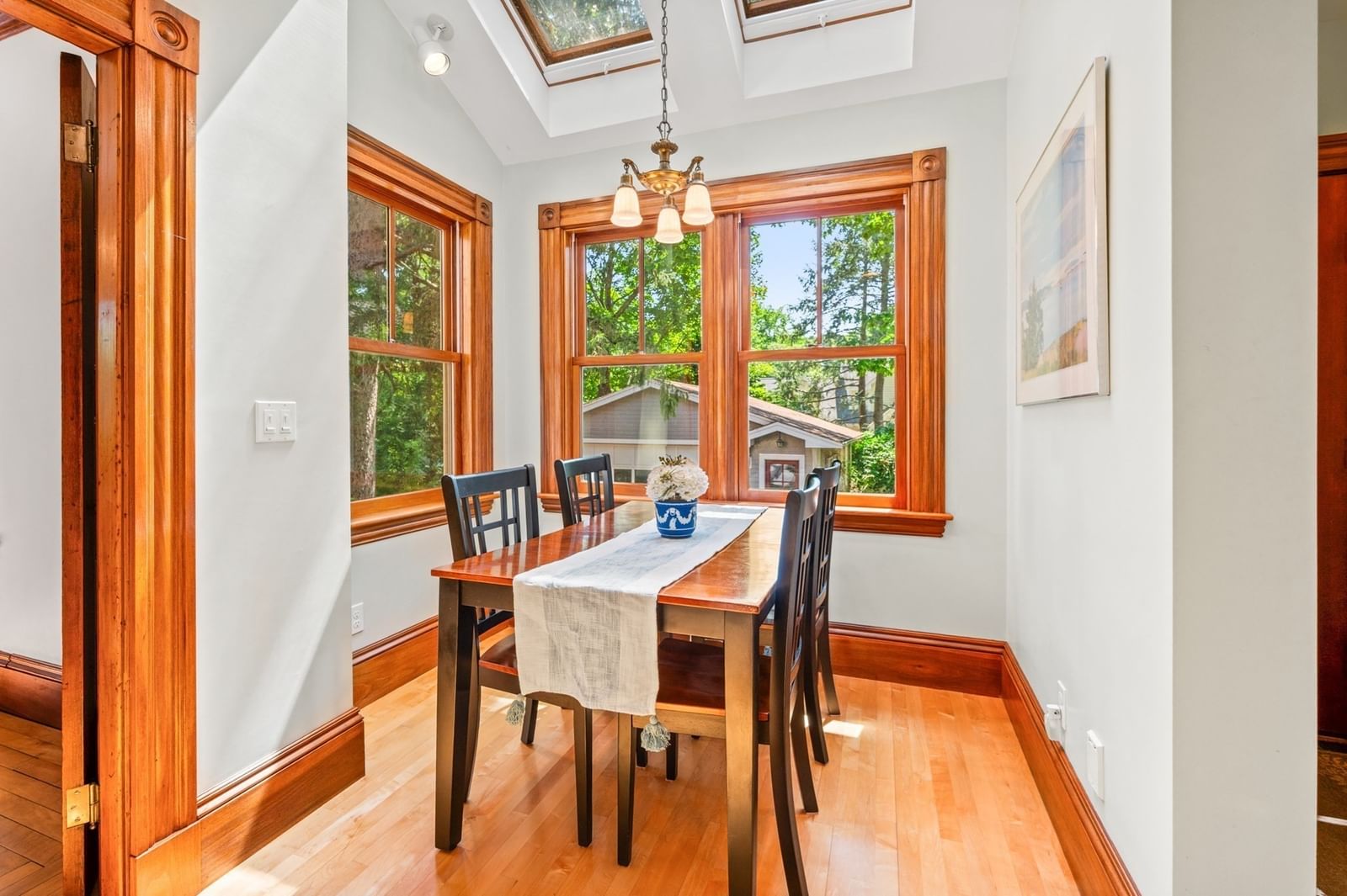 8 Cypress Rd Wellesley — Photo 12 of 25