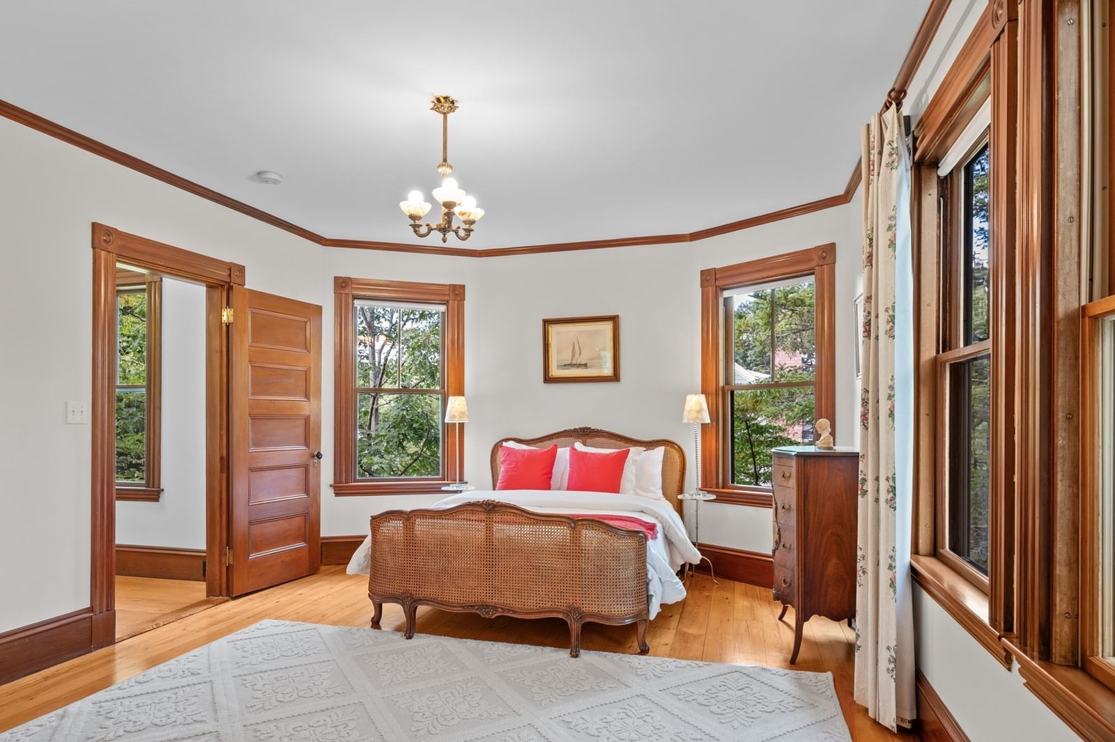 8 Cypress Rd Wellesley — Photo 14 of 25