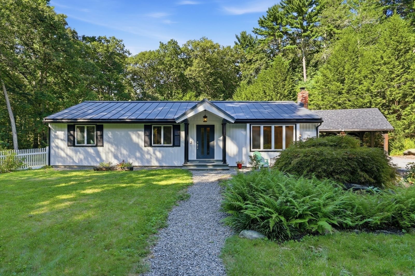 50 Heald Rd Carlisle — Photo 3 of 41