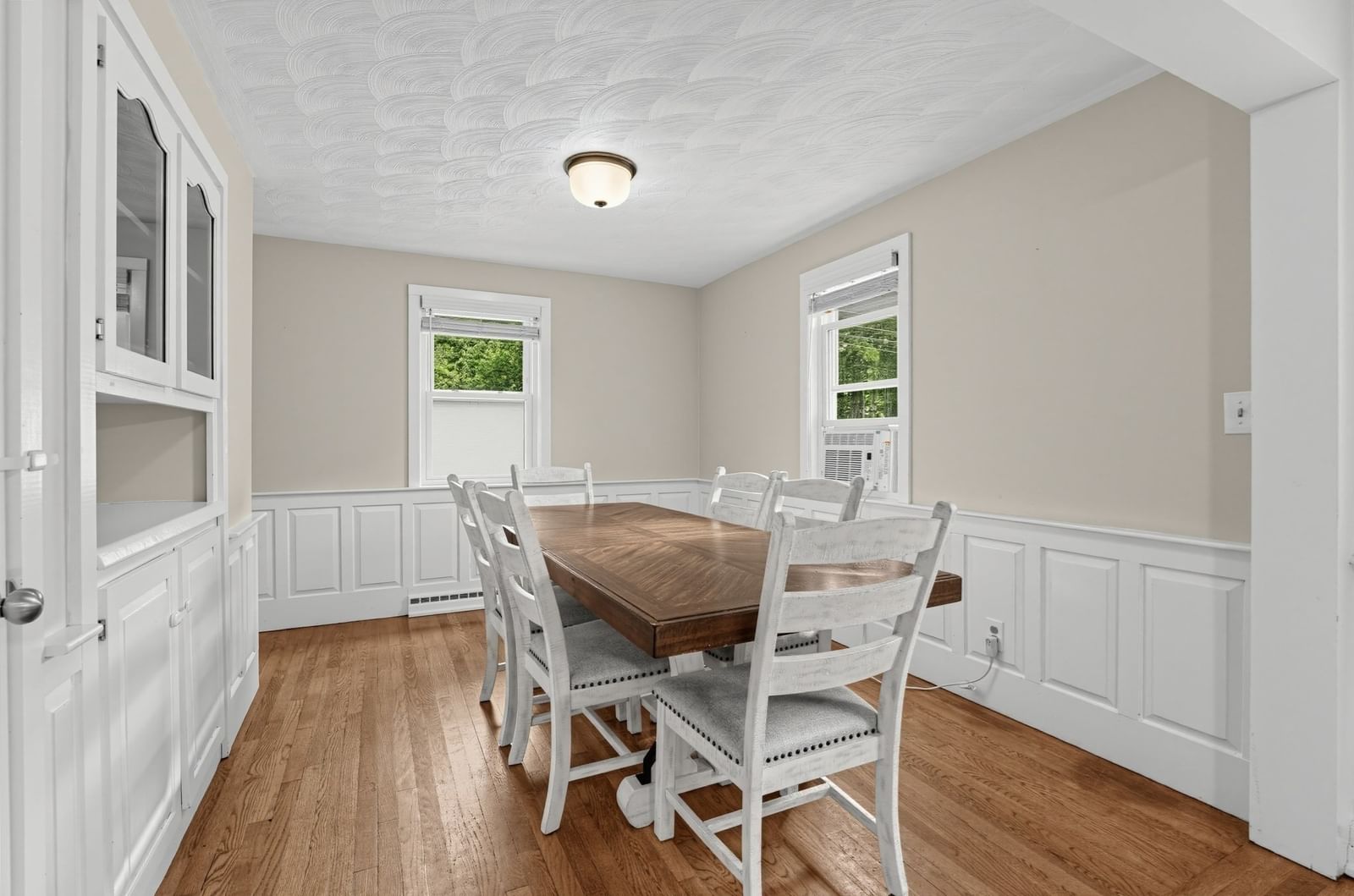 106 Paul St Dedham — Photo 8 of 37