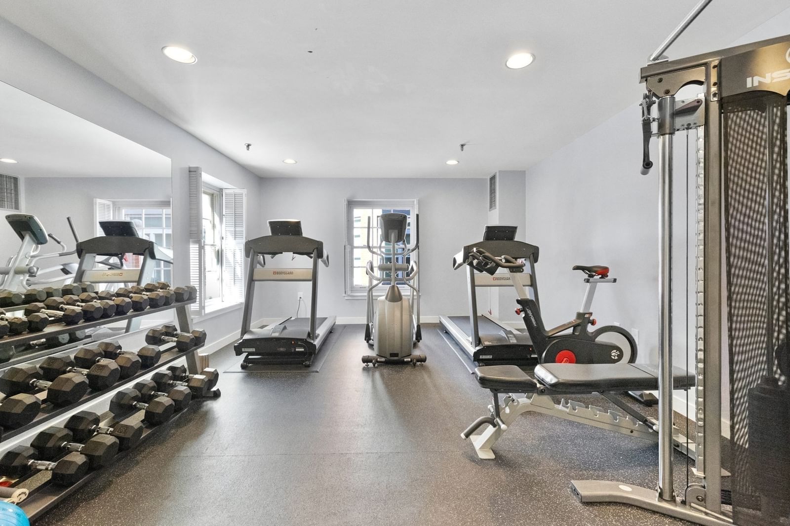 47 Harvard St #B403 Boston — Photo 19 of 33