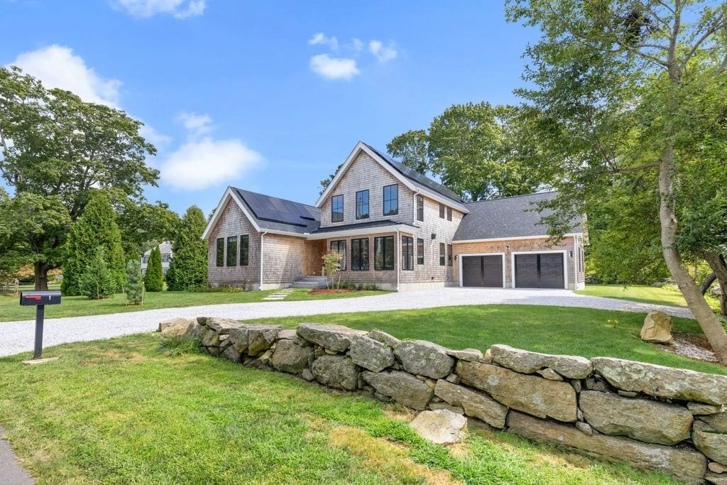 Property at 1 Sunset Ln, Dartmouth, MA 02748
