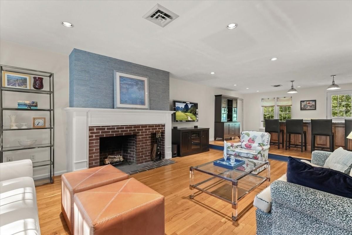 521 West Street #12 Duxbury — Photo 11 of 32