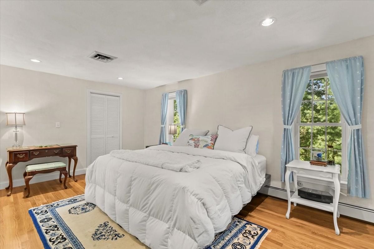 521 West Street #12 Duxbury — Photo 18 of 32