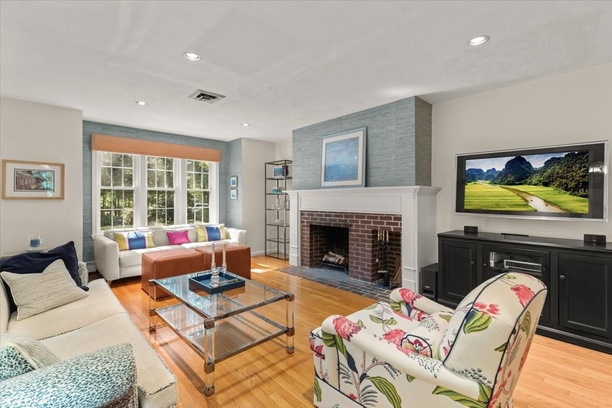 521 West Street #12 Duxbury — Photo 8 of 32