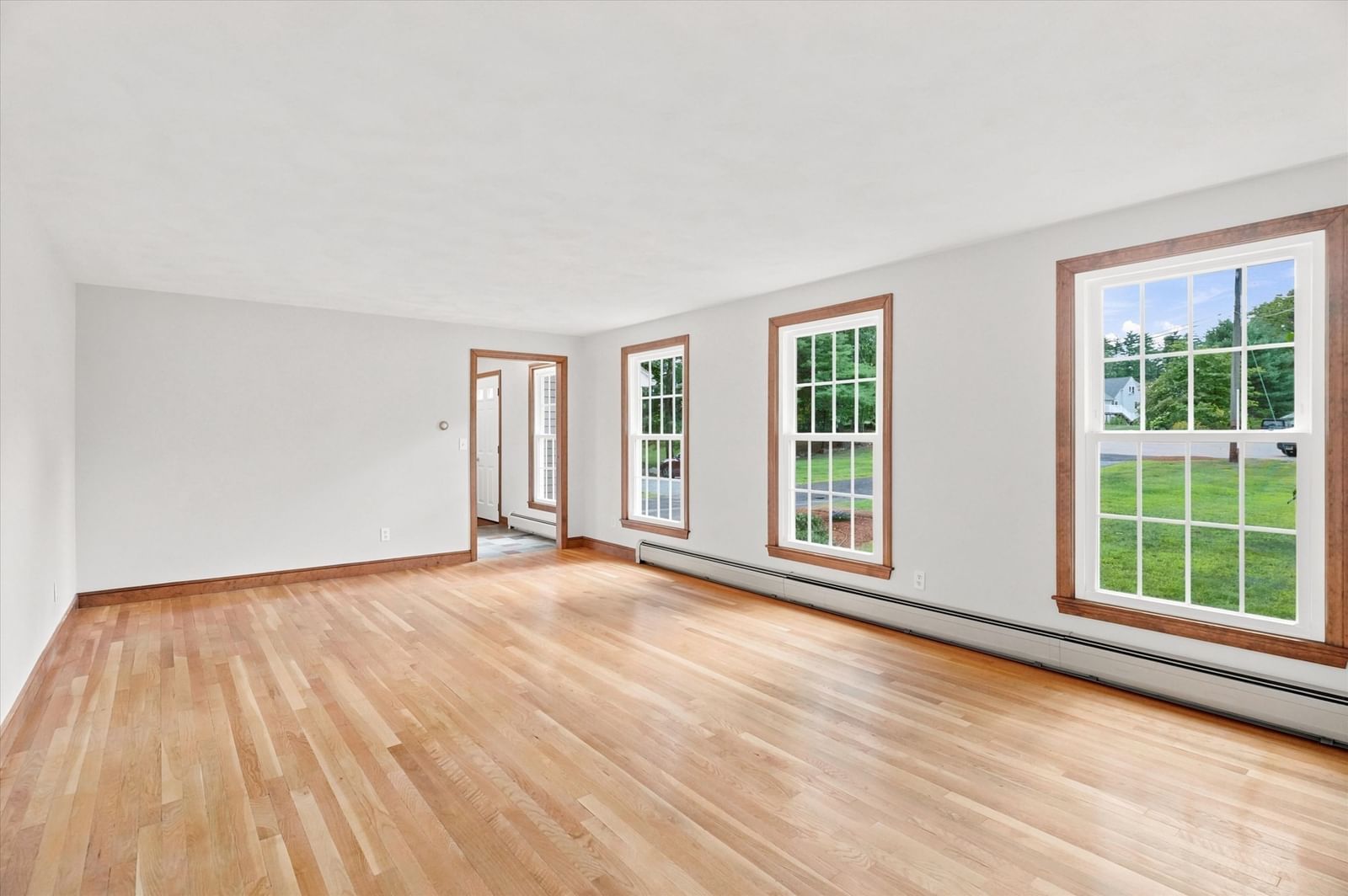 3 Wayside Ln Acton — Photo 4 of 41