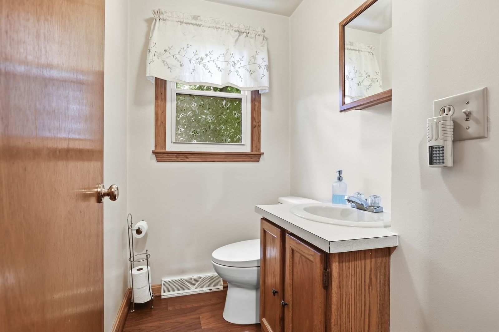 34 Oak Knoll Rd Lowell — Photo 10 of 22