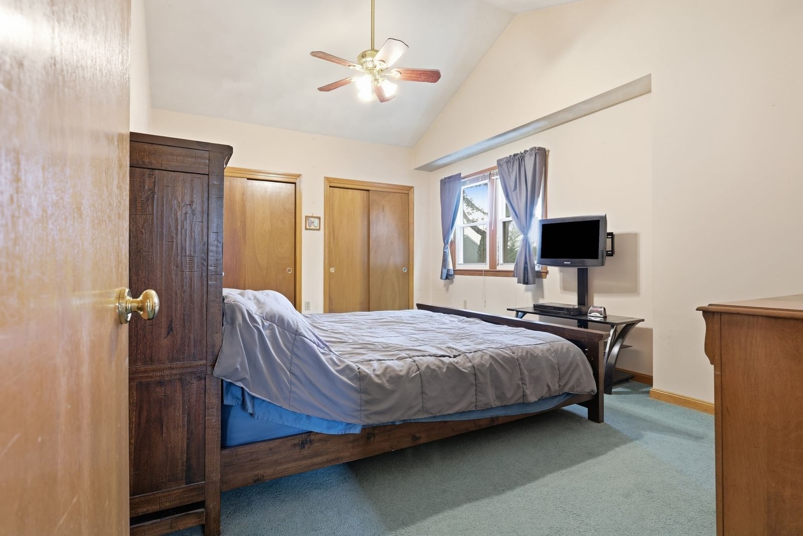 34 Oak Knoll Rd Lowell — Photo 11 of 22