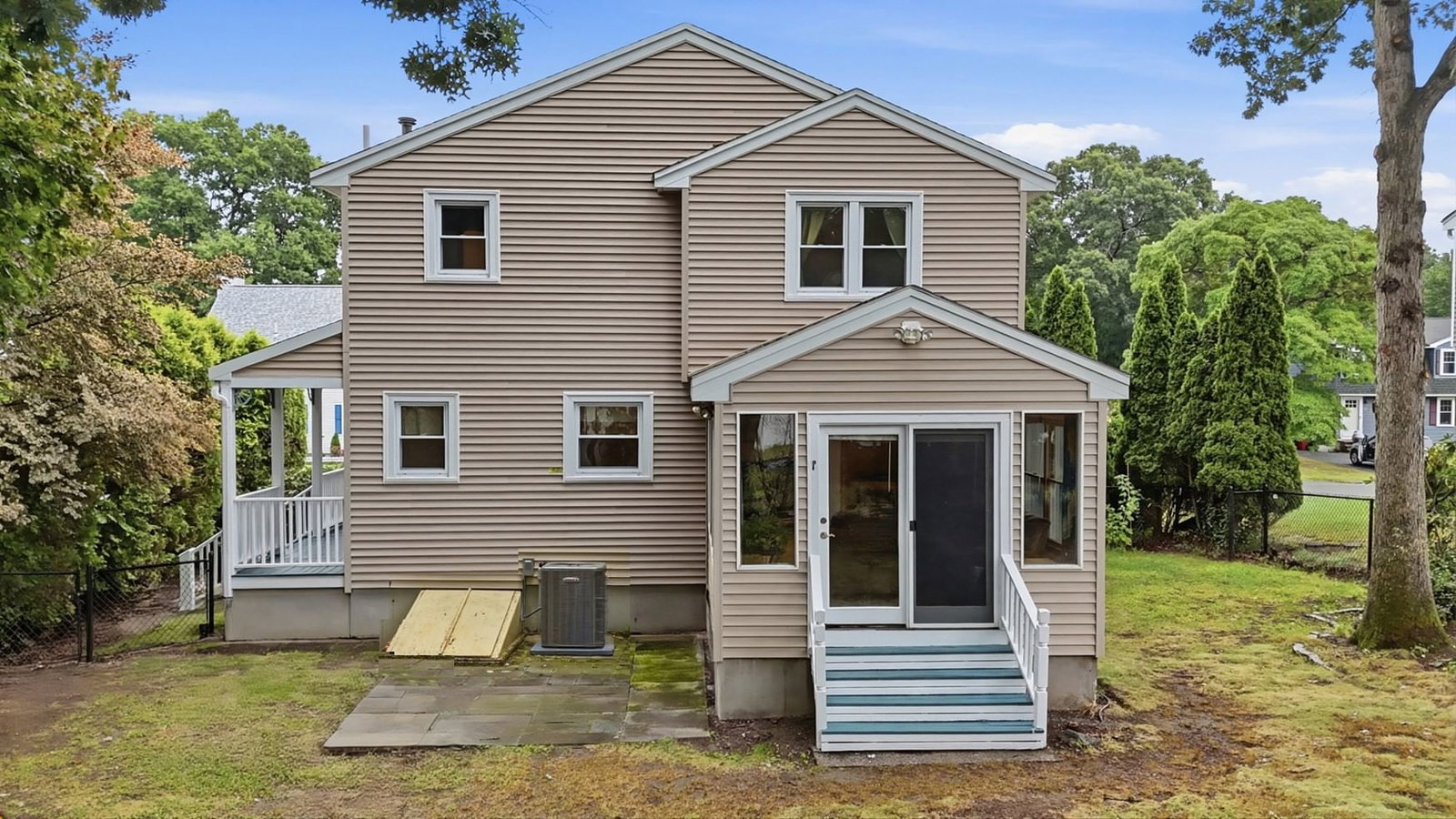 34 Oak Knoll Rd Lowell — Photo 19 of 22