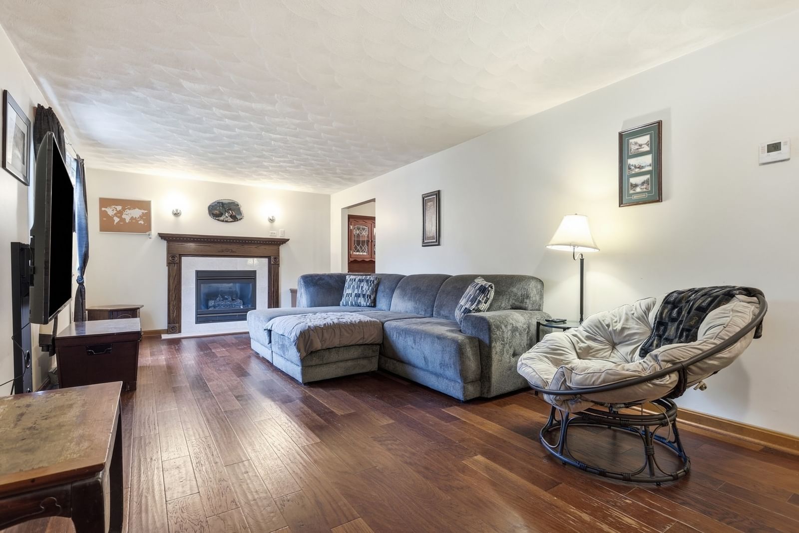 34 Oak Knoll Rd Lowell — Photo 4 of 22