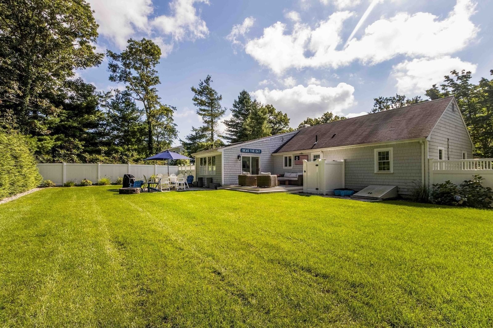 86 Mooring Dr Barnstable — Photo 3 of 28