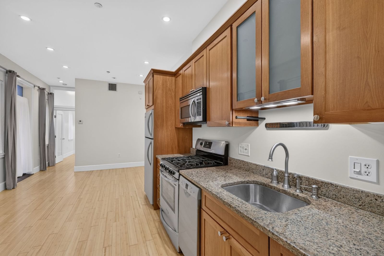 8 Garden Court #2 Boston — Photo 4 of 16