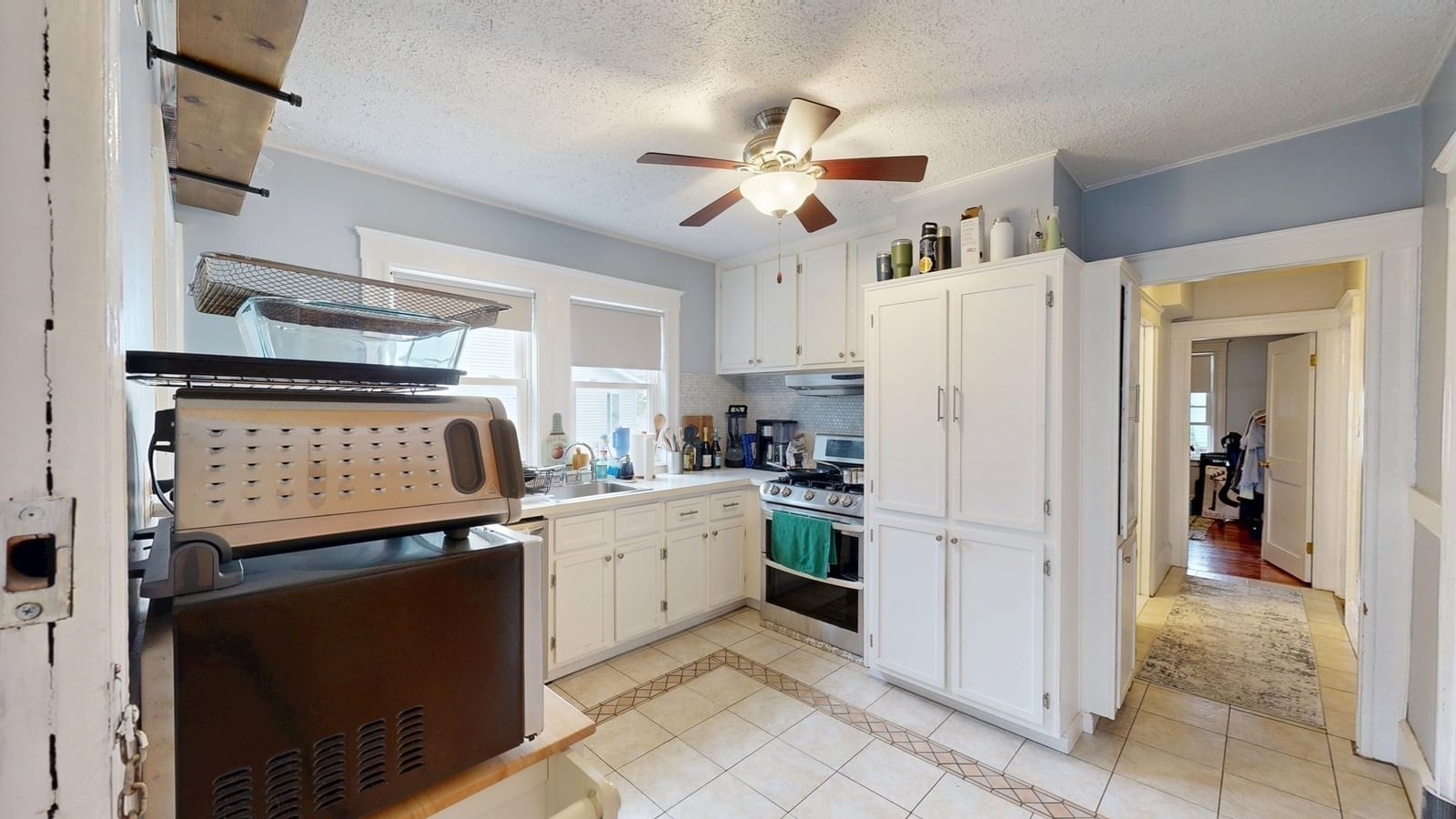 75 Bowen Ave Medford — Photo 14 of 26