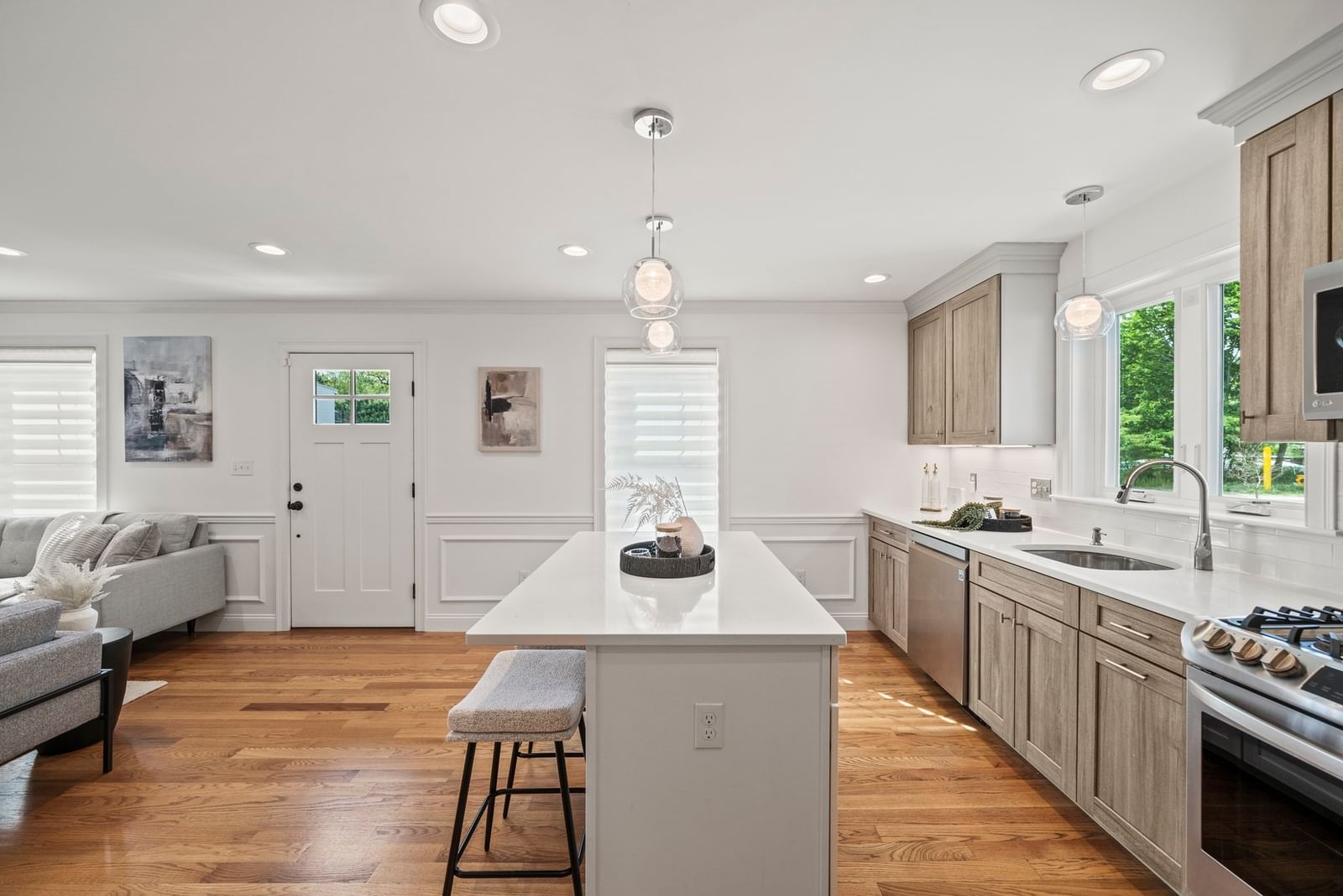 61 Gale Street #A Waltham — Photo 5 of 42