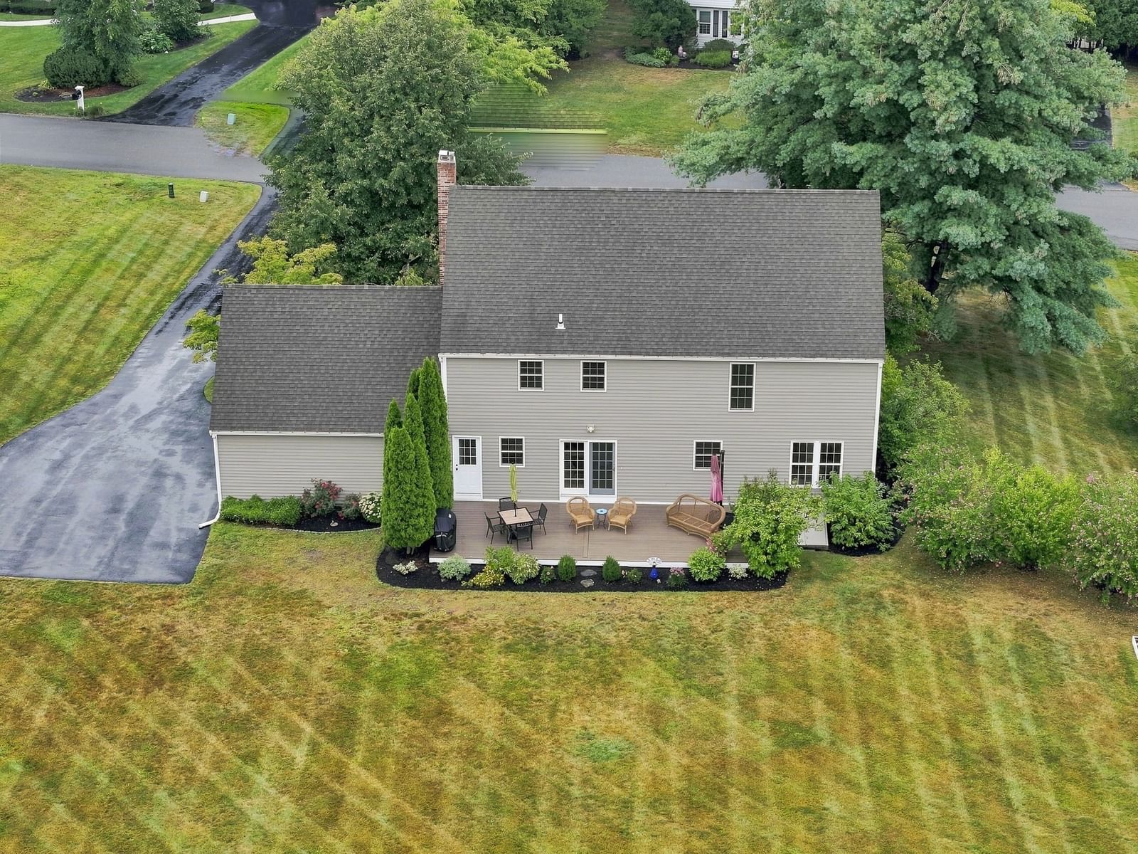 207 French Farm Rd North Andover — Photo 4 of 38