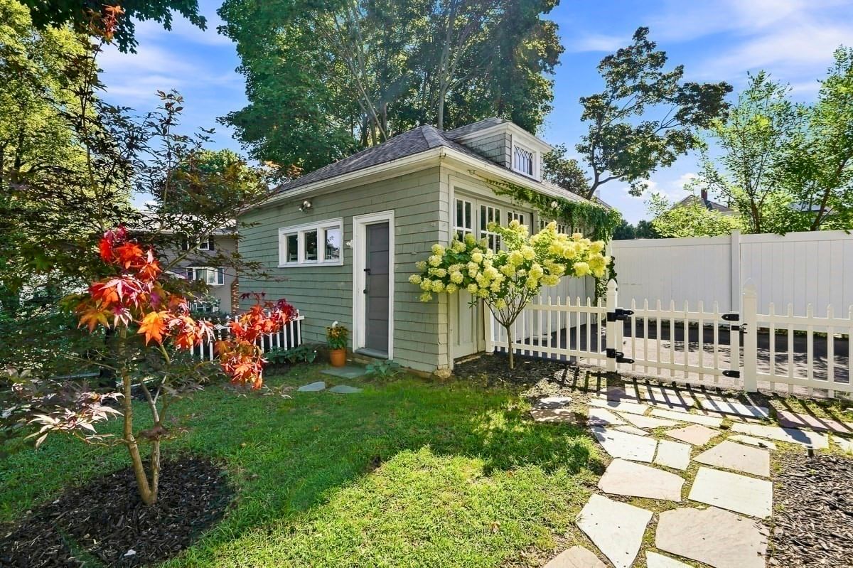 23 Brooklawn Terrace Lynn — Photo 37 of 42