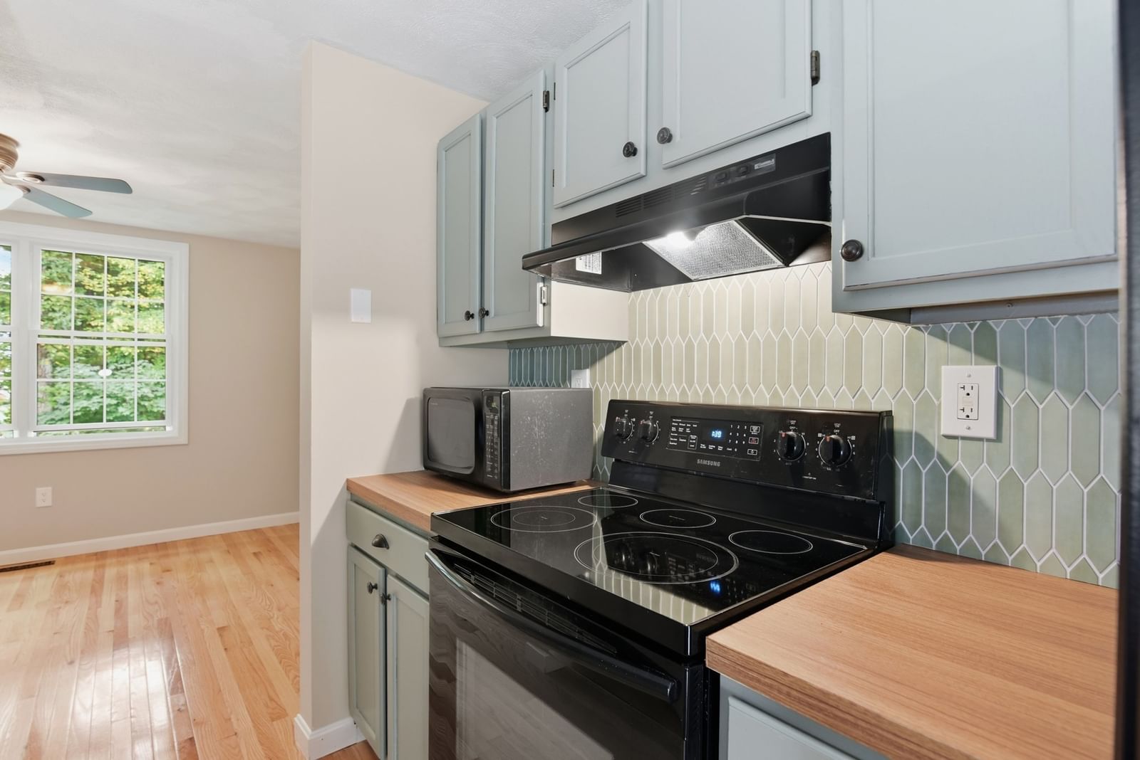 126 Patrick Rd #126 Tewksbury — Photo 12 of 40