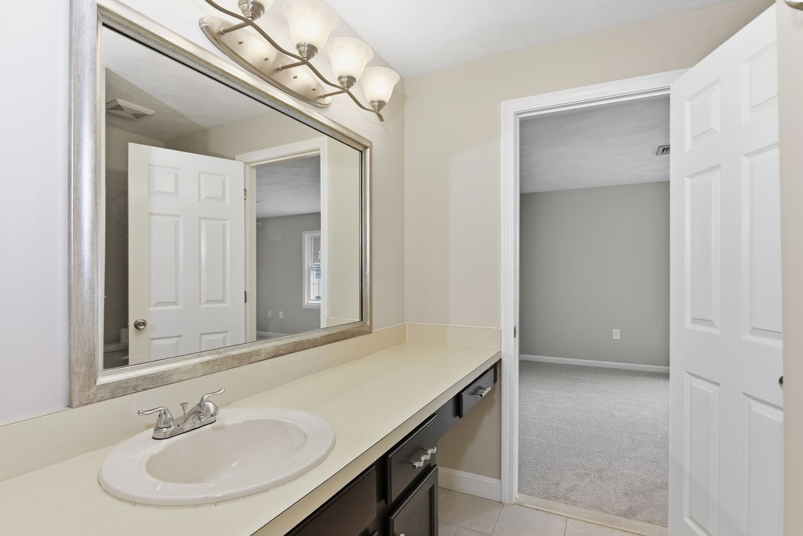 126 Patrick Rd #126 Tewksbury — Photo 26 of 40