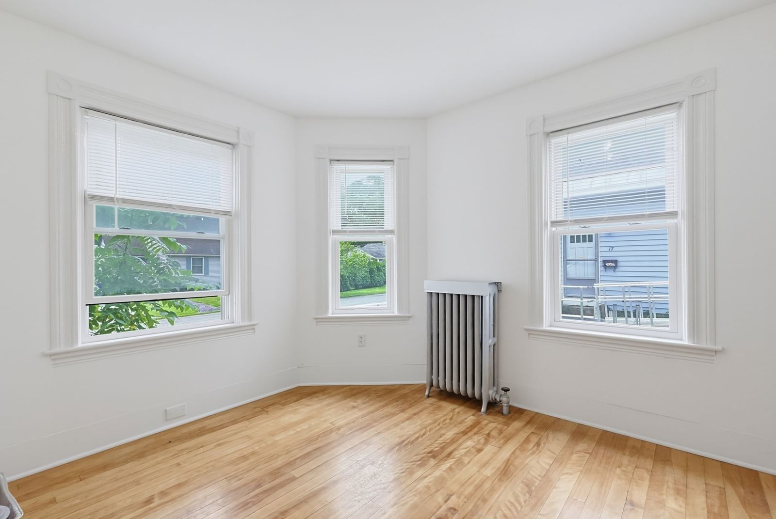 13 Campbell Ave Leominster — Photo 8 of 30