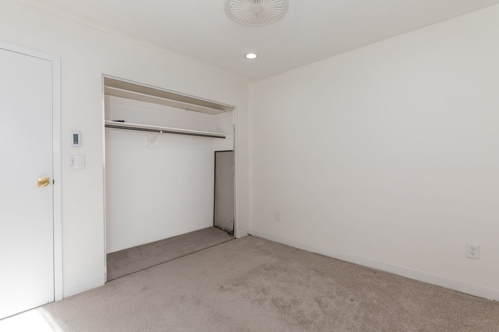 22 Old Stone Way #22 Weymouth — Photo 36 of 38