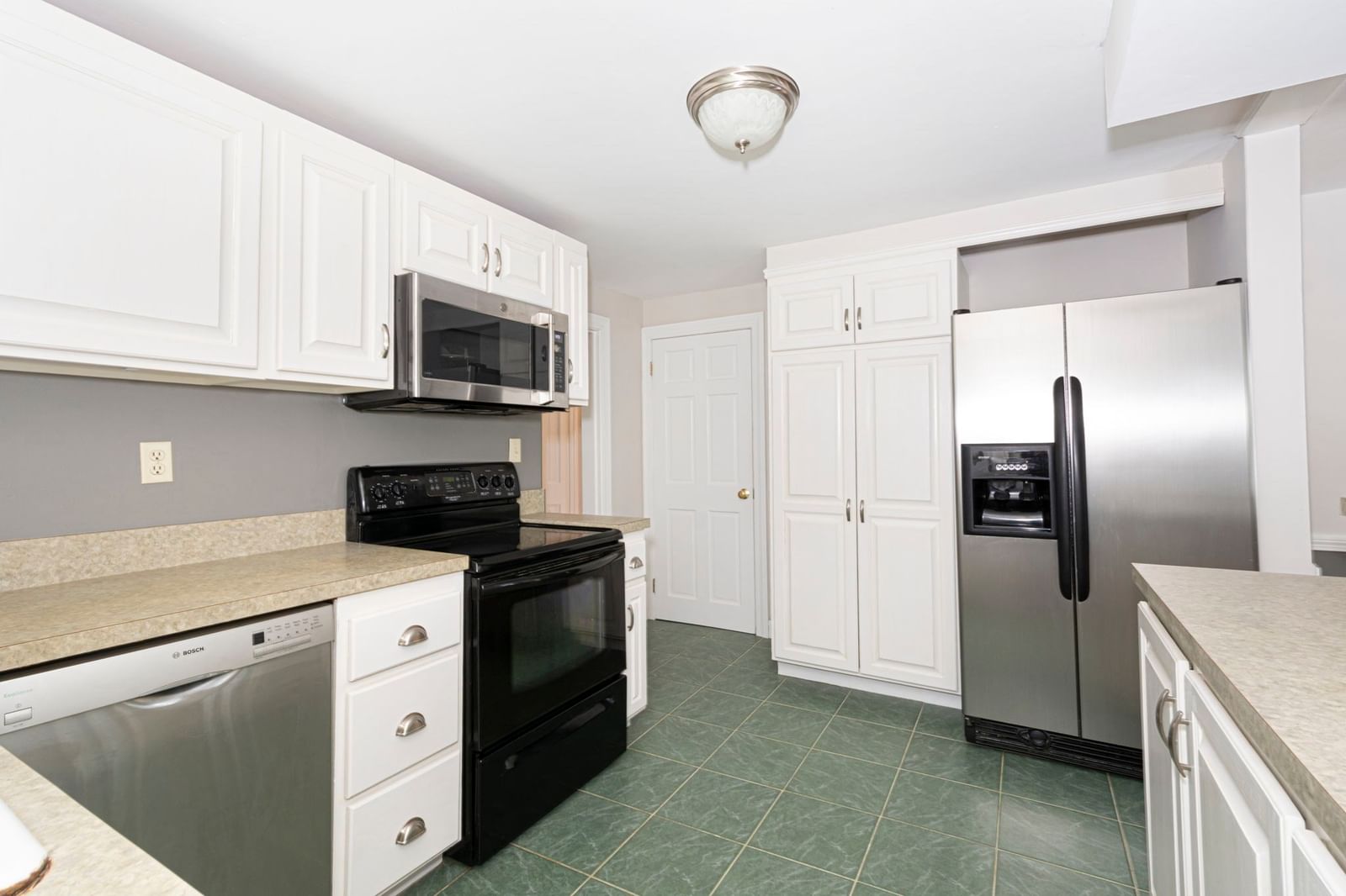 10 Farview Ave Shrewsbury — Photo 14 of 29