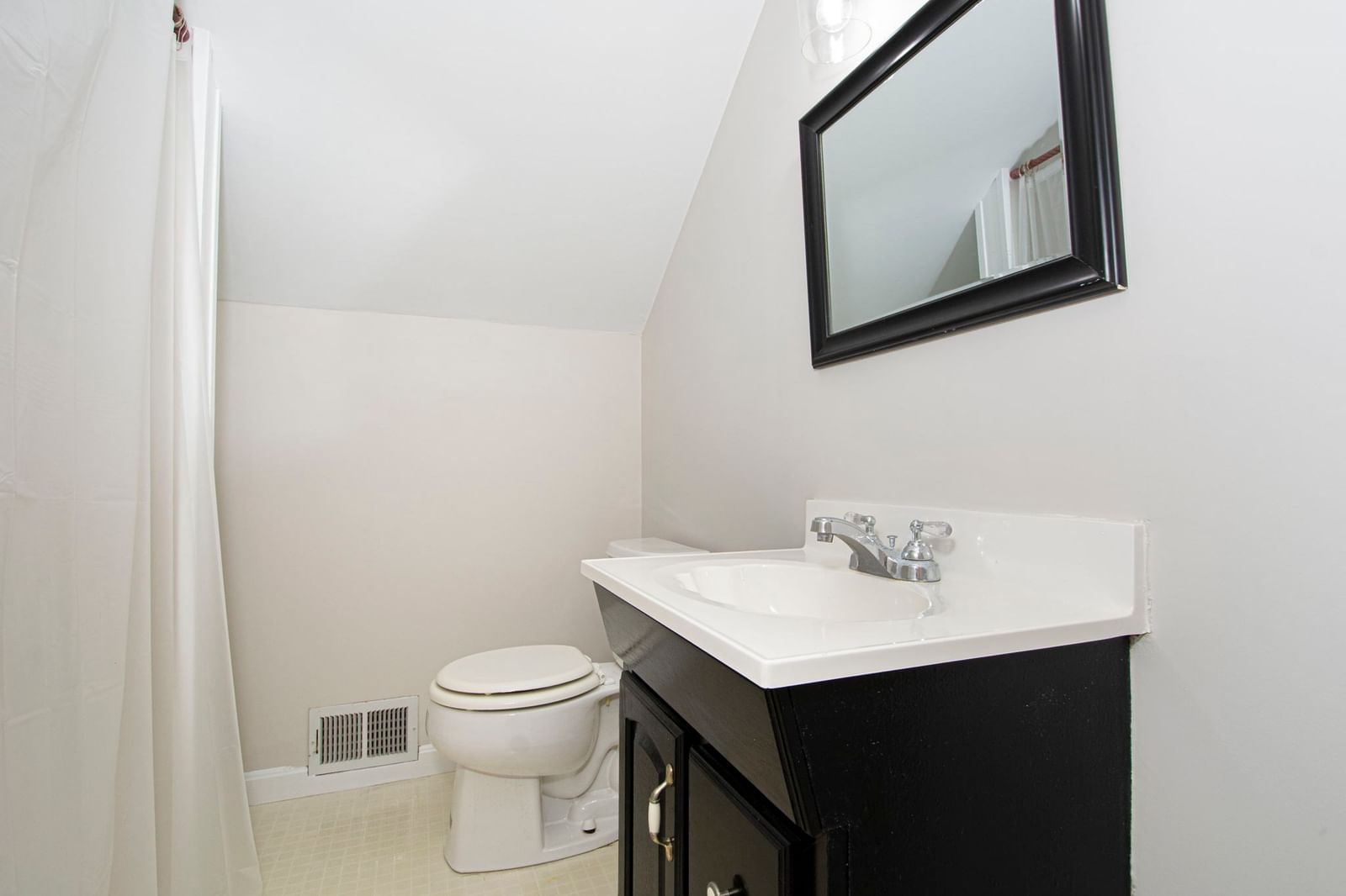 10 Farview Ave Shrewsbury — Photo 21 of 29