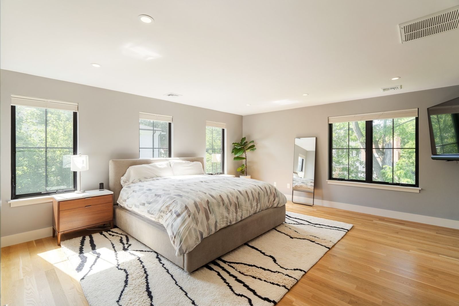 32 Lantern Ln Wellesley — Photo 17 of 40