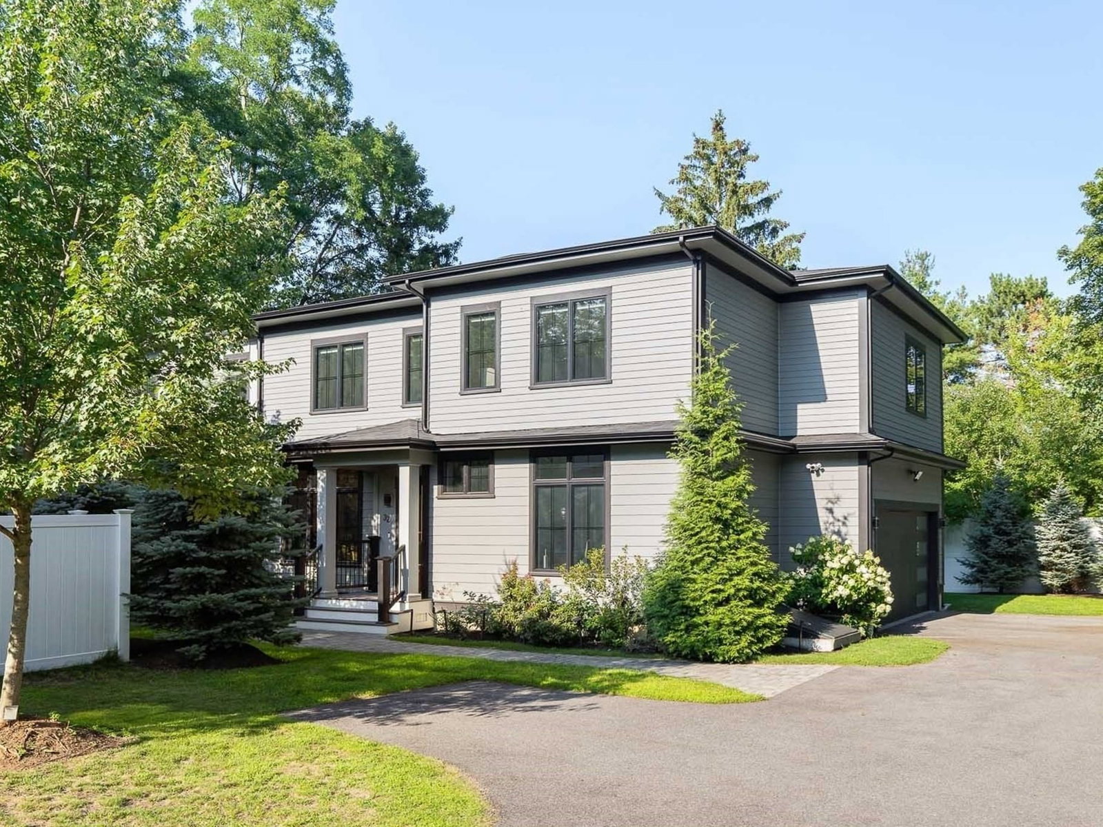32 Lantern Ln Wellesley — Photo 2 of 40