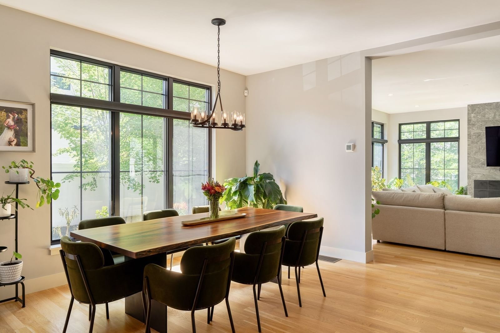 32 Lantern Ln Wellesley — Photo 6 of 40